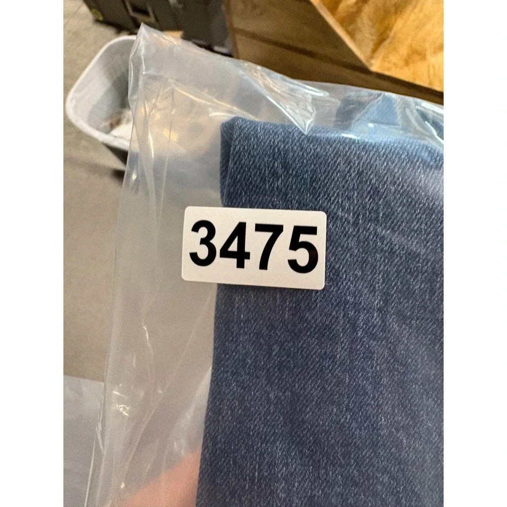 Levis 505 Regular Fit Straight Leg Jeans Mens 33x30 Medium Wash Blue Denim 3475